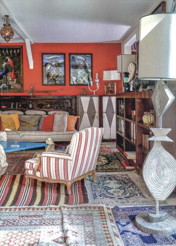 Le mobilier d'Elizabeth Garouste, Depuis les années 1980, Elizabeth Garouste se joue du fonctionnel pour rappeler que le mobilier peut...