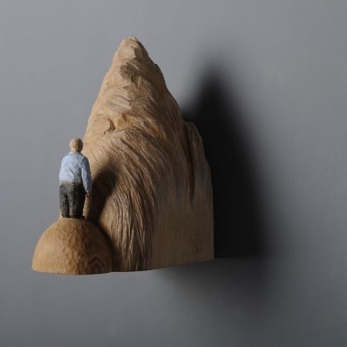 Fung Lik-yan Kevin, Overcome, Painted Wood, 16 x 30 x 35 cm, 2011
