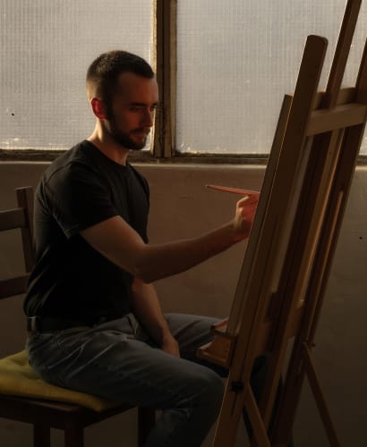 Portrait by Jasmin Higgins.