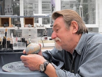 Geoffrey Swindell at work in his studio