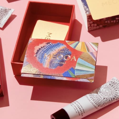 THE IN-TRAY MEET THE ARTIST BEHIND MECCA’S 2019 HOLIDAY PACKAGING