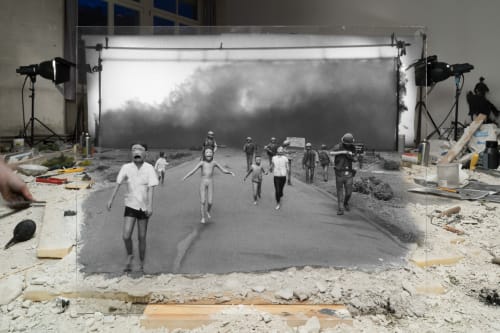 Making of ’Terror of War' (by Huynh Cong Ut, 1972), 2019 © Cortis & Sonderegger / courtesy The Ravestijn Gallery