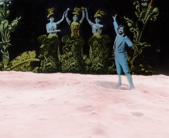 冯冰伊 Feng Bingyi, 空中剧院 - 魔幻玫瑰 Theater in the Sky - Roses Magiques, 2020