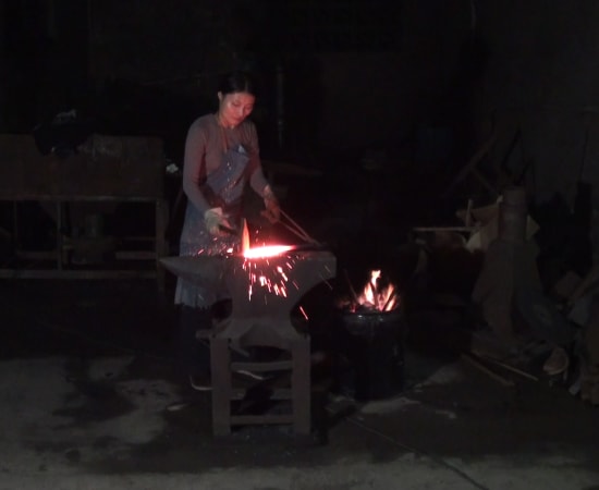 童文敏 Tong Wenmin, 工厂项目-打铁 | Factory Project- Forge Iron, 2016