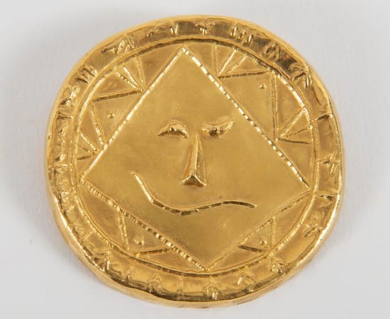 Pablo Picasso (1881-1973), Médaillon tête géométrique, 1956