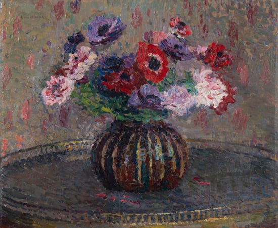 Henri Martin (1860-1943), Anémones dans un vase Dalpayrat sur une table bouillotte