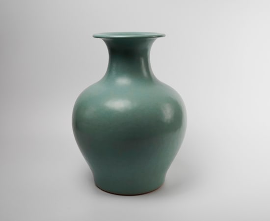Nakashima Hiroshi 中島 宏, Celadon Jar 青磁 壺