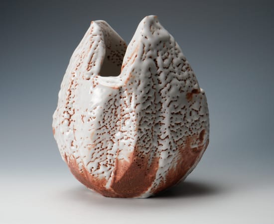 Hayashi Shotaro 林正太郎, Shino flower vase 志野花瓶