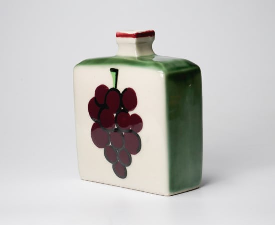 Kumakura Junkichi 熊倉順吉, Jar with Grape Drawing 彩釉葡壺, 1940's