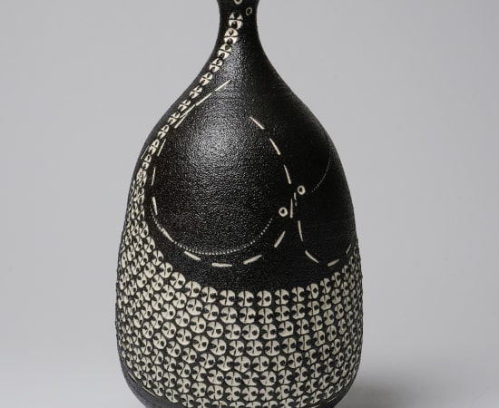 Kondo Yutaka 近藤豊, Flower Vase with Slip Stencil 粉華花瓶
