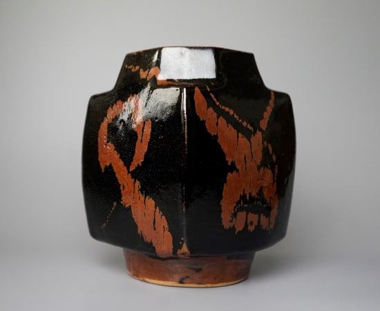 Hamada Shoji 濱田庄司, Black Glazed Jar with Persimmon Glaze Trailing 黒釉錆流掛方壺
