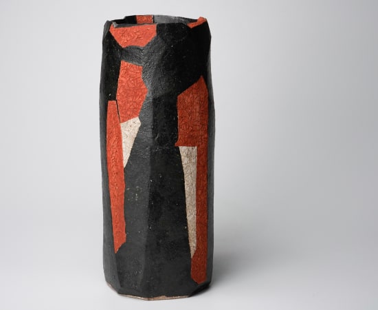 Wada Morihiro 和太守卑良, Black-Glazed Faceted Columnar Vase with Red and White Textured Abstract Patterns, Seki-Sai-Ki 赤彩器, ca. 1998