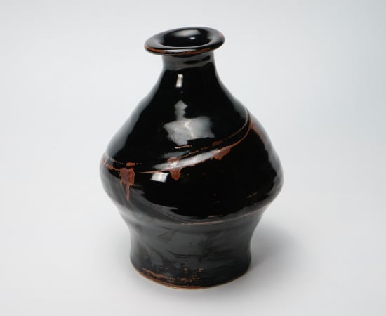 Hamada Shoji 濱田庄司, Black glazed flower vase