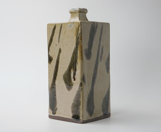 Hamada Shoji 濱田庄司, Square bottle with poured iron oxide glaze decoration