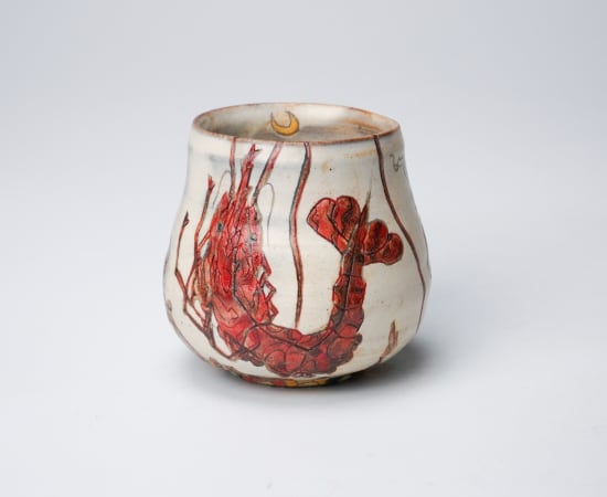 KOMAGO Tetsutarou 小孫哲太郎, No.16 Polychrome Guinomi with Carved Shrimp Designs 線彫海老紋ぐい呑, 2023