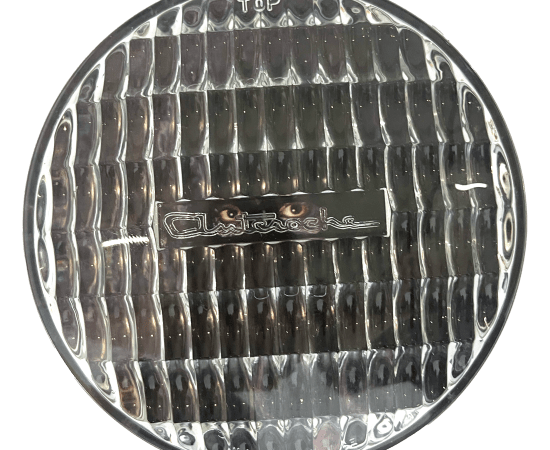 œuvre unique de l'artiste Thomas Mailaender représentant une photographie vintage de magazine montée sous un phare de voiture