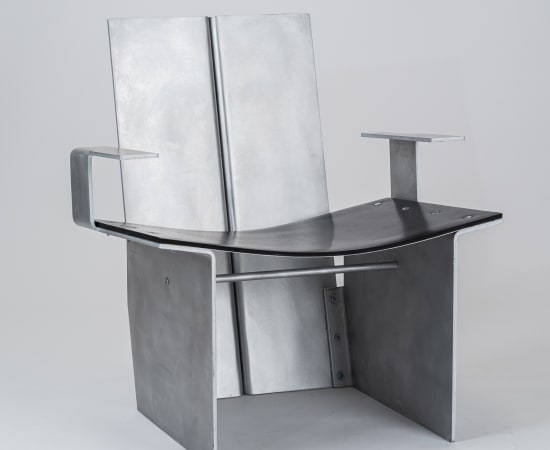 Paul Coenen, Guminė poilsio kėdė 2 (su porankiu) / Rubber lounge chair 2 (with armrest), 2023