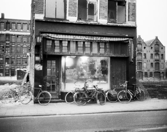 Sal Meijer, Jodenbreestraat Amsterdam, 1964 ca.