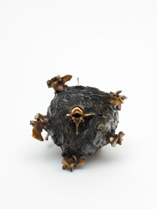 Jean-Luc Moulène, Tête d'axe, Fonderie de Coubertin, Paris, 2019