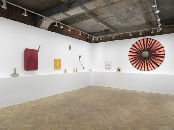 Alexandre da Cunha, Installation view, Alexandre da Cunha: Broken, Thomas Dane Gallery, London, England, 2023