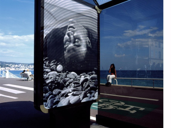 Le monde appartient à ceux qui se levent tôt / Promenade des Anglais, Nice, 2002 (2010 print)
