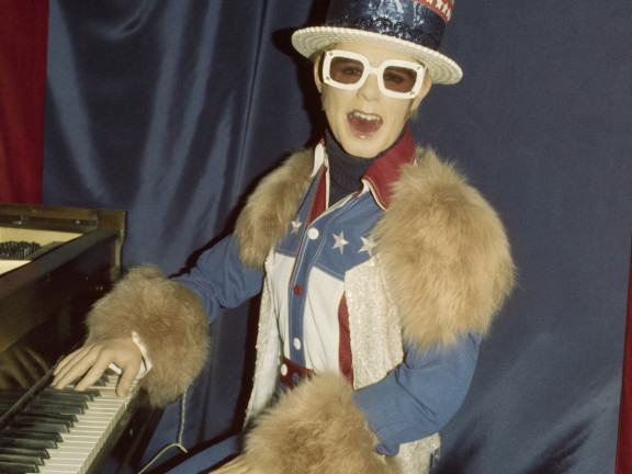 Elton John, Hollywood Wax Museum, 1978 ca.