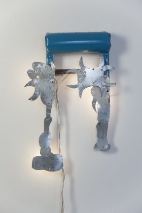 blauwe zadel lamp / blue saddle lamp, 2013