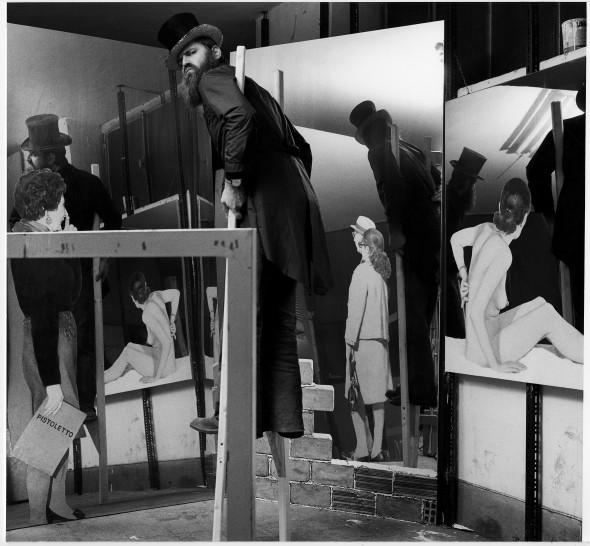 <span class="artist"><strong>Ugo Mulas</strong></span>, <span class="title"><em>Michelangelo Pistoletto</em>, 1970</span>