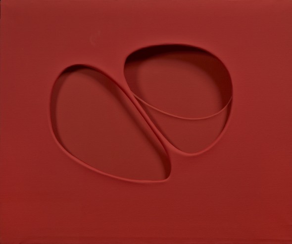 <span class="artist"><strong>Paolo Scheggi</strong></span>, <span class="title"><em>Intersuperficie curva dal rosso</em>, 1962</span>