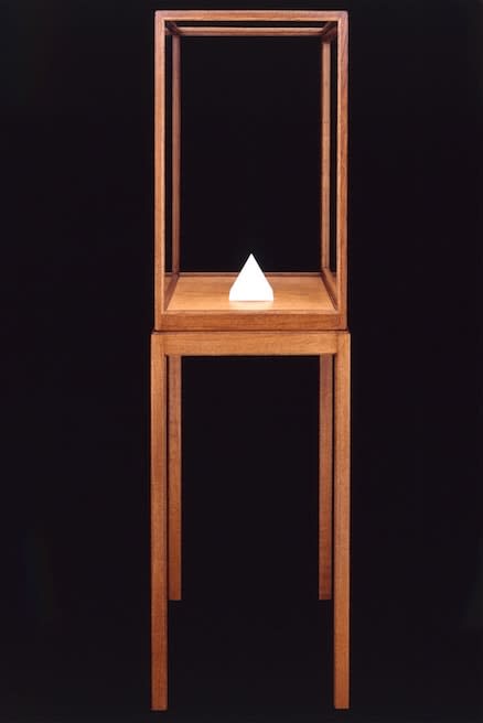 James Lee Byars, The Triangle Book, 1988