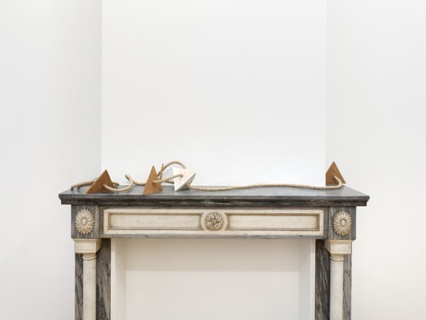 Mariana Castillo Deball, Xipe Tetrahedron III, 2017