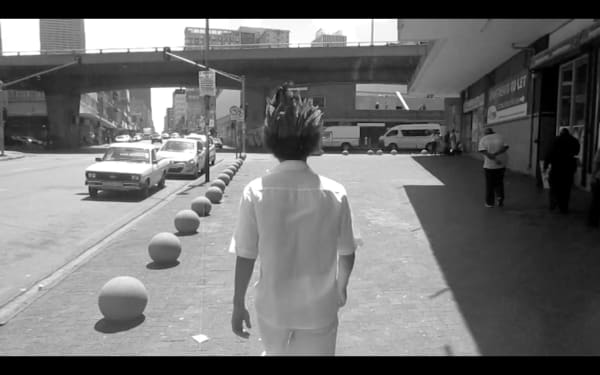 Paulo Nazareth, Galinha da Angola, 2017