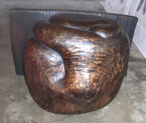 Wang Keping, Woman Crouching, 2001