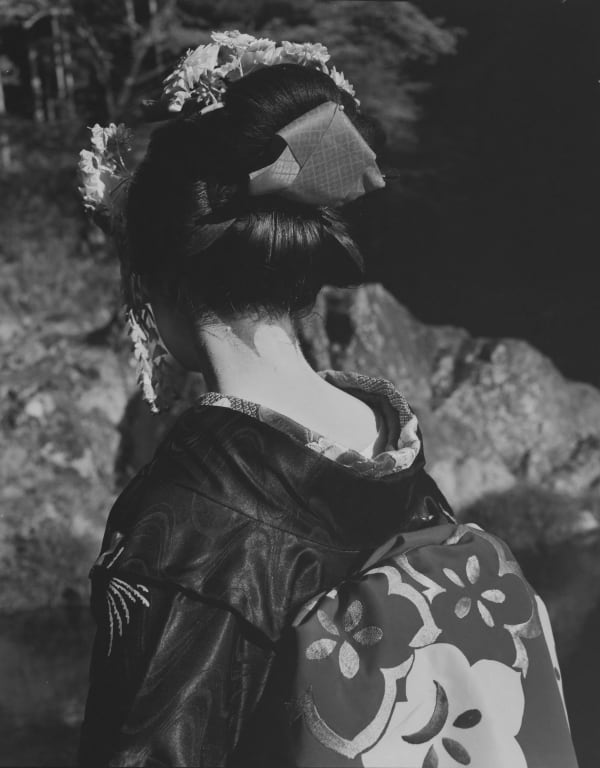 Huang Rui Geisha 4, 2000 Gelatin silver print Original Sizes Available: 30 x 39 cm 60 x 50 cm Edition of 5 (Edition record)