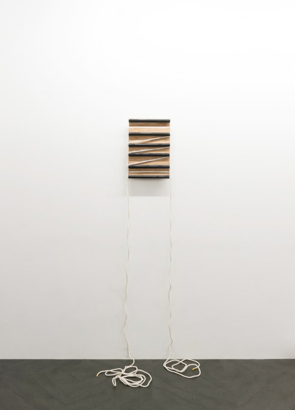 Kishio Suga, Adjacent Gaps, Internal Separation (Kinsa-nairi), 1999