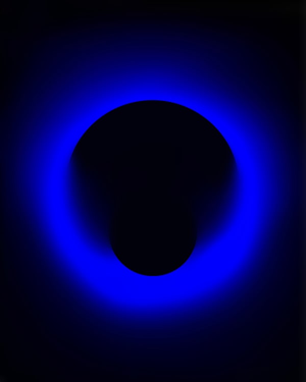 Javier Toro Blum, Blue circular Light Hole with vertical fade and Eclipse, 2024