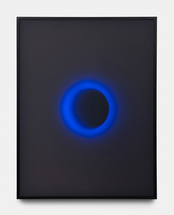 Javier Toro Blum, Blue circular Light Hole with horizontal fade, 2024