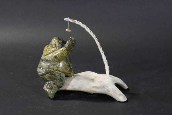 Egeesiak Geetah, High Kick / Coup de pied en hauteur, 2002