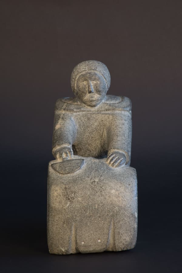 Mary Tukiliaq Padlayat - Woman Scaping Bear Hide / femme grattant une peau d'ours, ca. 1955