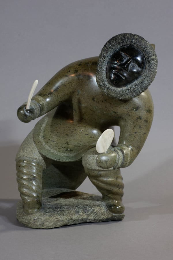 Iola Abraham Ikkidluak, Drum Dancer / danseur, 1978