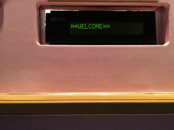 Arash Fayez, Feeling welcome at petrol station, 2016