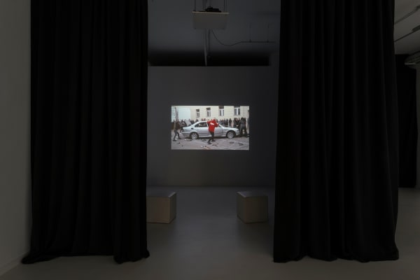 Regina José Galindo, No aceptamos sus disculpas (Wir akzeptieren eure Entschuldigungen nicht), 2019