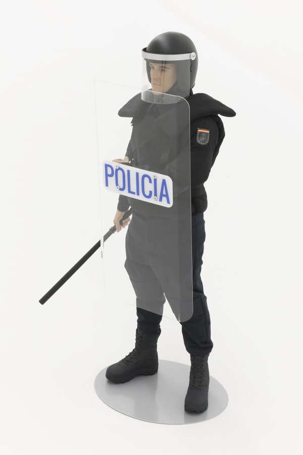 Eugenio Merino, Antidisturbios de juguete, 2019