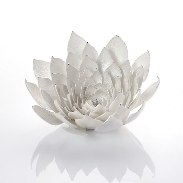 Junko Mori, Silver Organism; Water Lilly, 2022