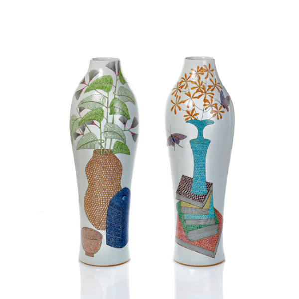 Felicity Aylieff, Pair of Still-Life Fencai Vases II, 2014