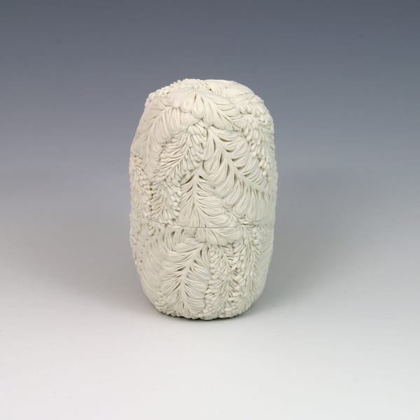 Hitomi Hosono, A Very Small Wisteria Box, 2015