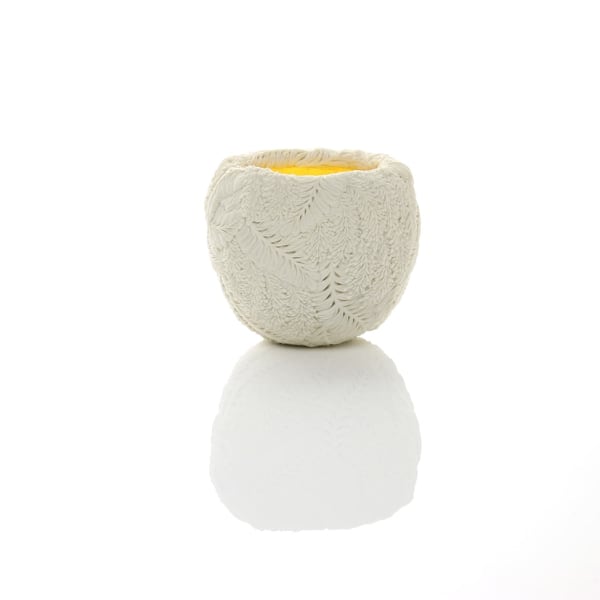 Hitomi Hosono, A Very Small Wisteria Bowl, 2016