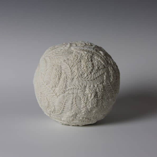 Hitomi Hosono, Round Wisteria Box, 2013