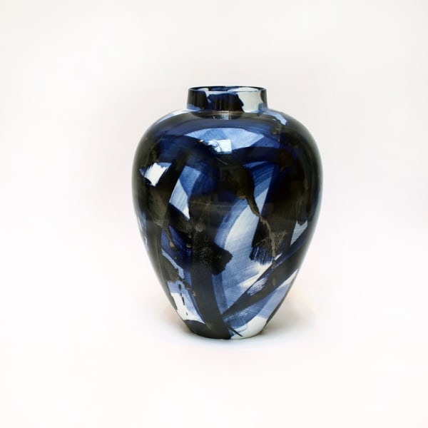 Felicity Aylieff, Blue & White Vase, 2016