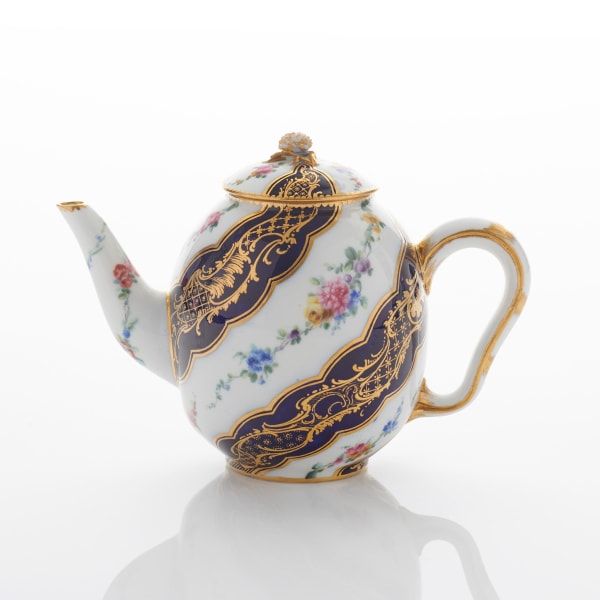 Sèvres Porcelain, A Soft-Paste Sèvres Porcelain Teapot and Cover, 1758